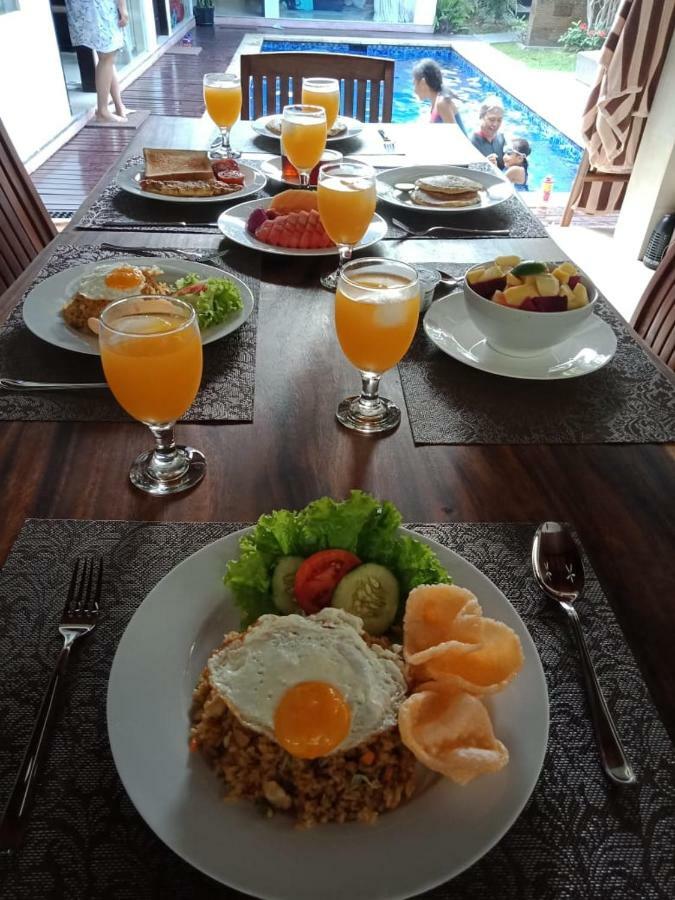 Villa Davenny Seminyak Esterno foto