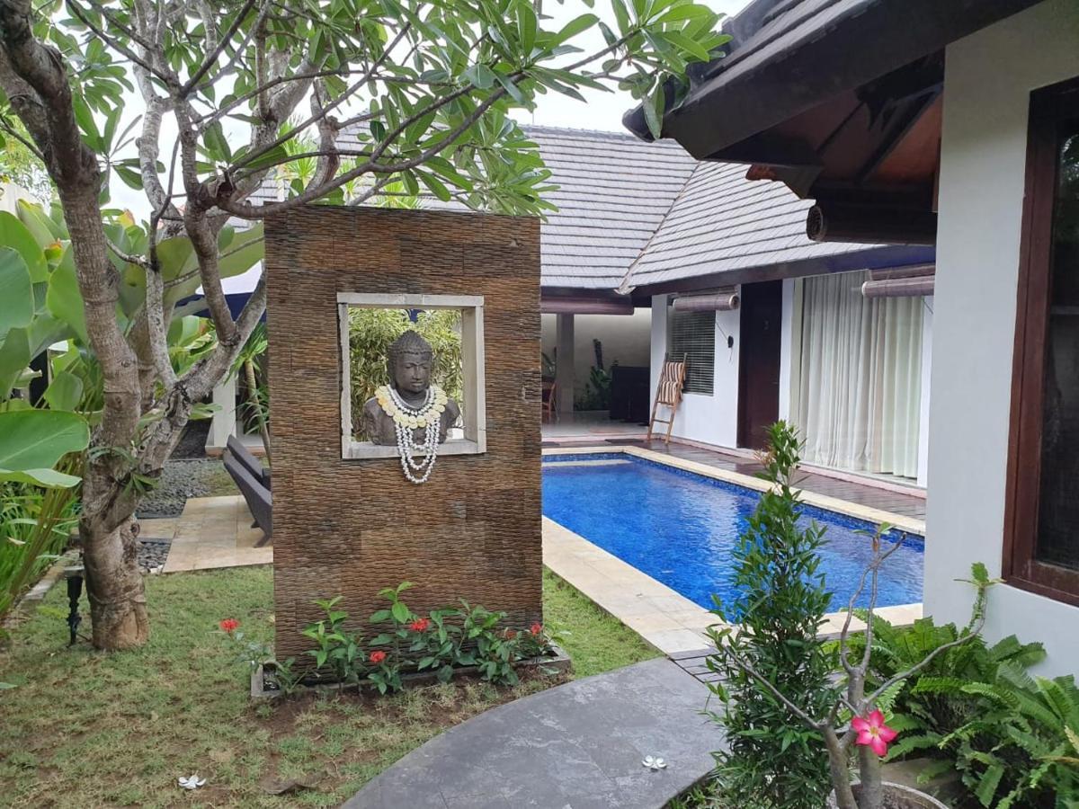Villa Davenny Seminyak Esterno foto